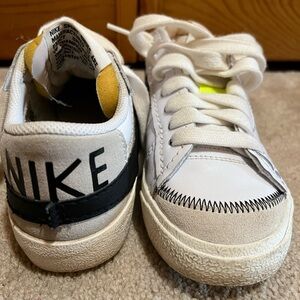 Women’s Nike Blazer Low '77 Jumbo - Size 7.5